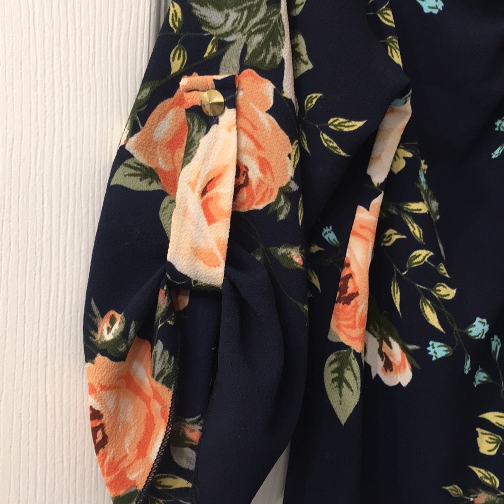 Flowered Blouse - Picture 2 of 4